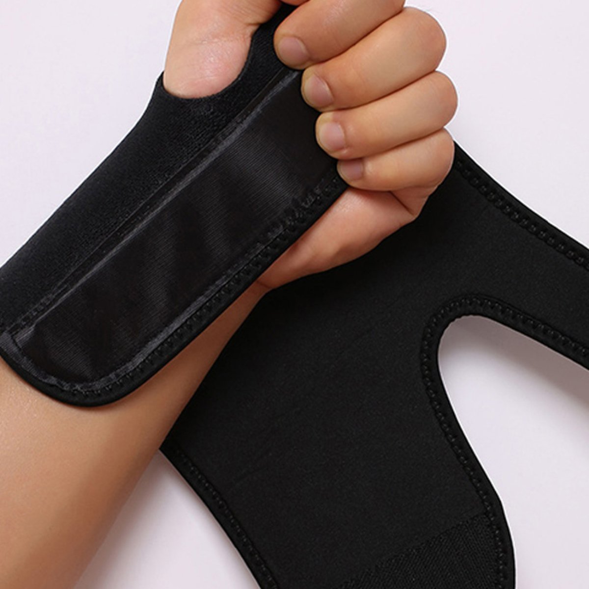 NUCARTURE® Adjustable carpel tunnel wrist support splint wrist thumb support for left hand for men and women brace protector